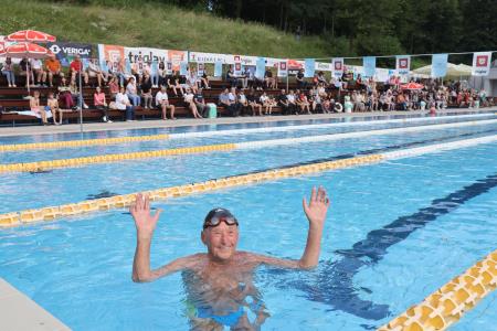Rado Hočevar, plavalec, starejši od bazena