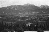 Slika 1: Pogled iznad vasi Brda