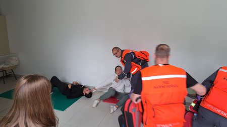 Dan prvih posredovalcev